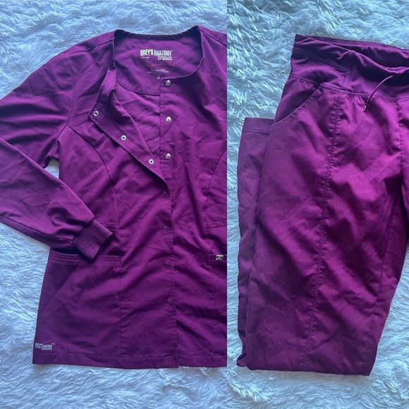 Grey's Anatomy Women's Scrub Set in Maroon - Picture 1 of 9